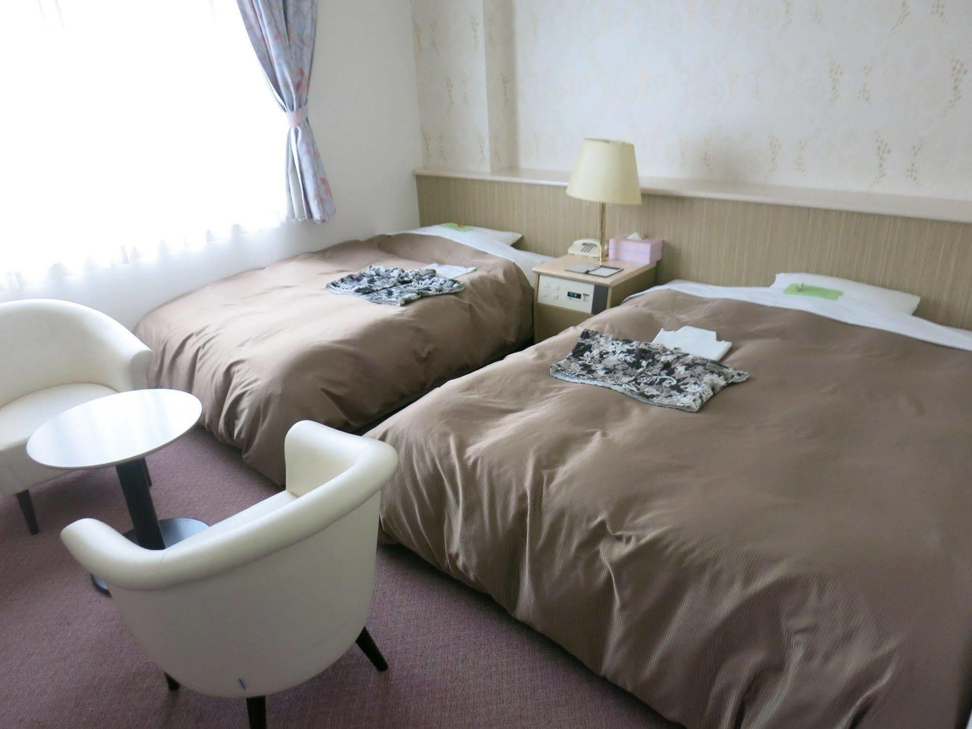 Hotel Centmain נגויה מראה חיצוני תמונה